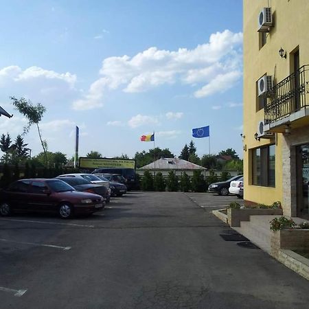 Motel Cool Bărcăneşti 외부 사진